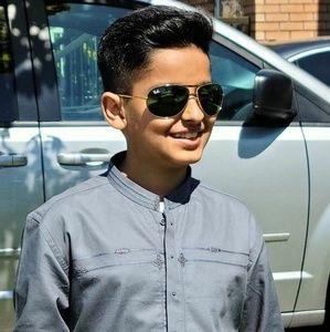 Meet your Posher, Hadi